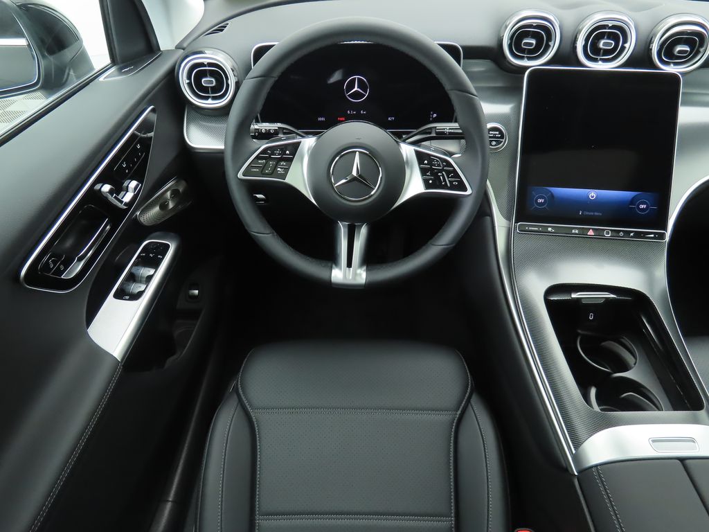 Thumbnail: 2026 Mercedes-Benz GLC - 10