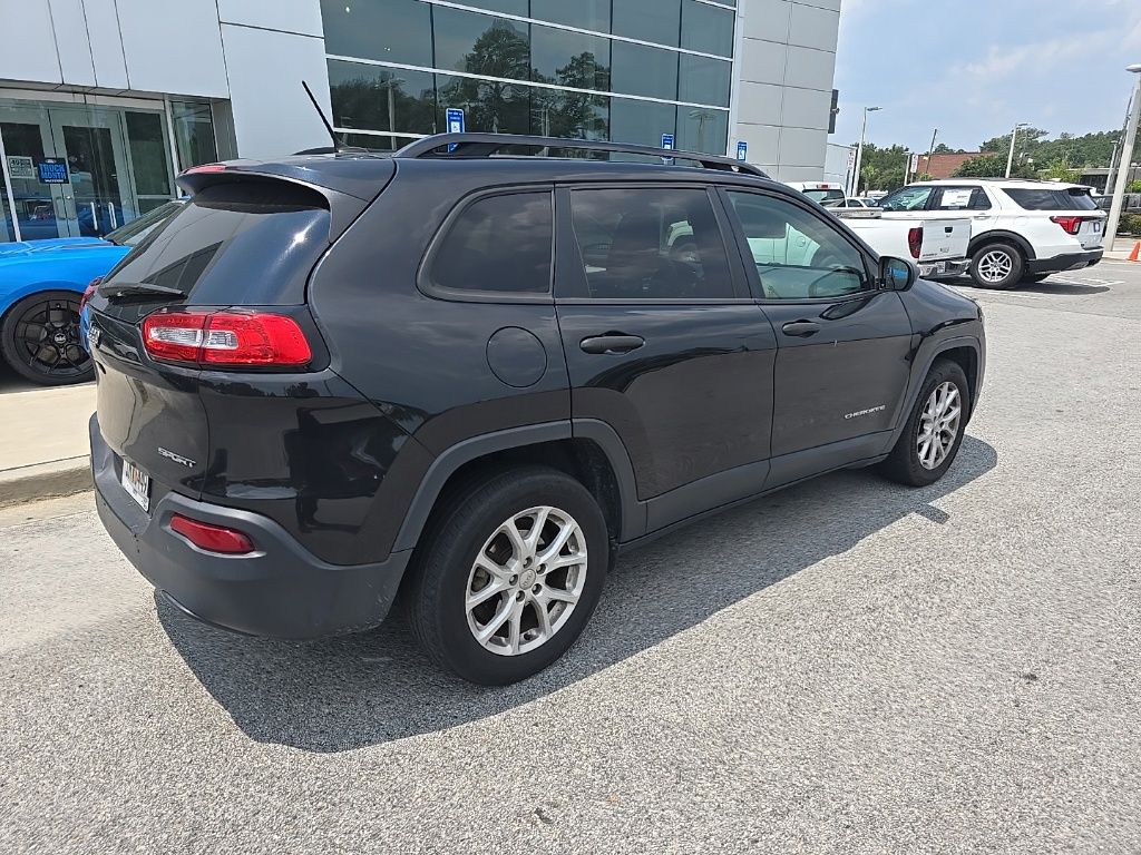 2016 Jeep Cherokee Sport