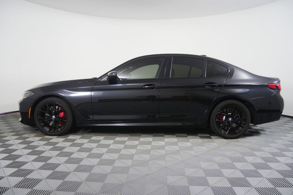 Thumbnail: 2023 BMW 5 Series - 6