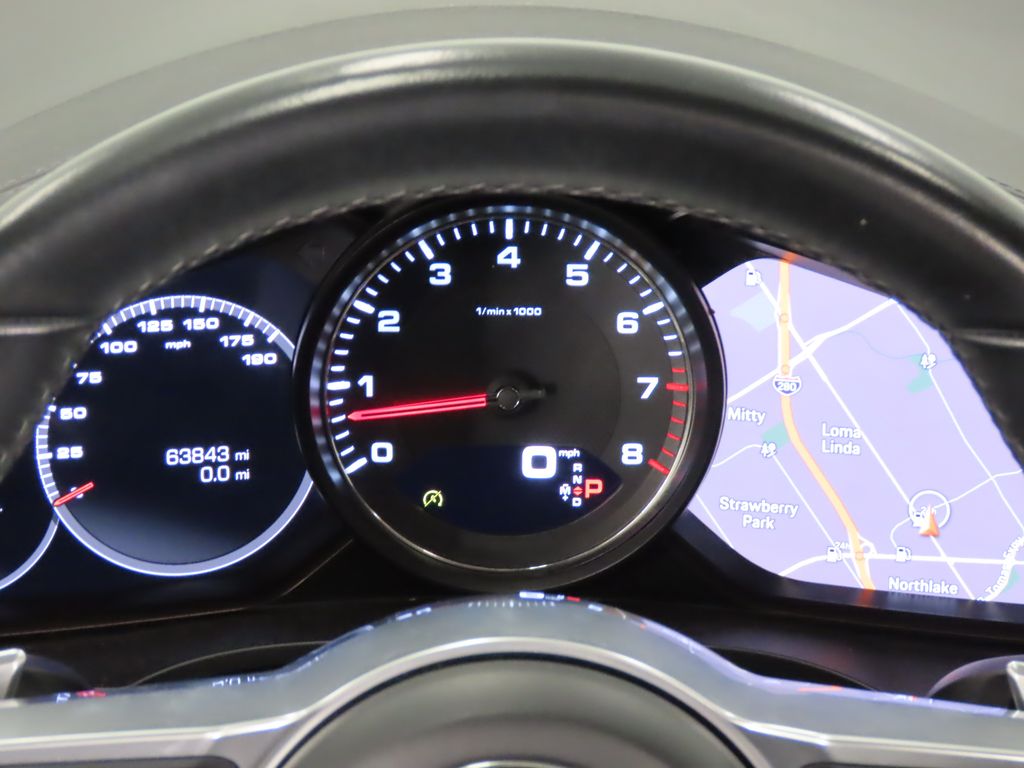 Thumbnail: 2019 Porsche Cayenne - 16
