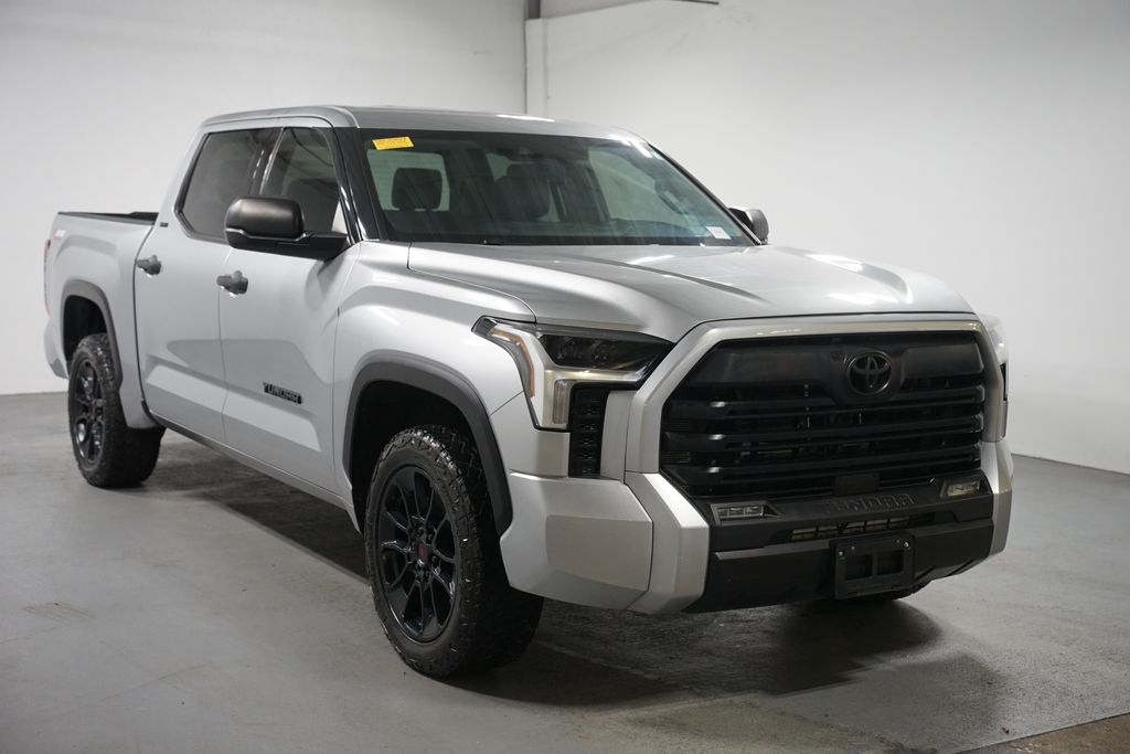 Thumbnail: 2022 Toyota Tundra - 3