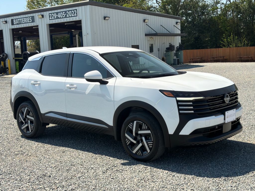 2025 Nissan Kicks SV FWD