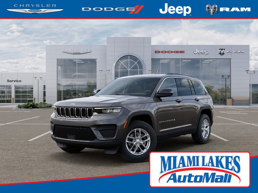 2026 Jeep Grand Cherokee Laredo