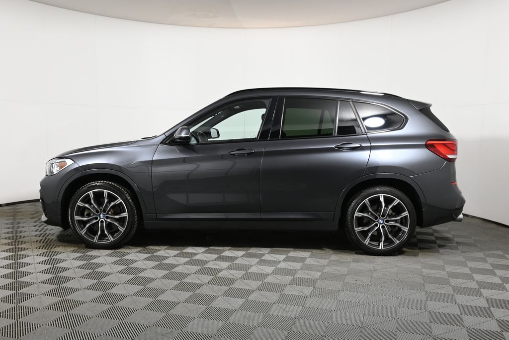 Thumbnail: 2021 BMW X1 - 2