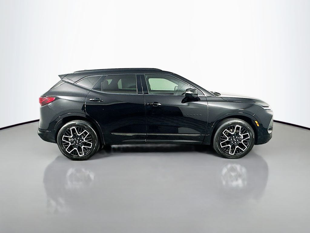 Used 2023 Black Chevrolet RS image 8