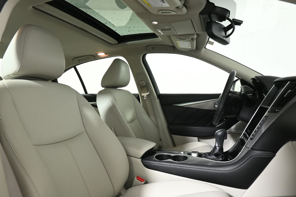 2017 INFINITI Q50 Premium 25