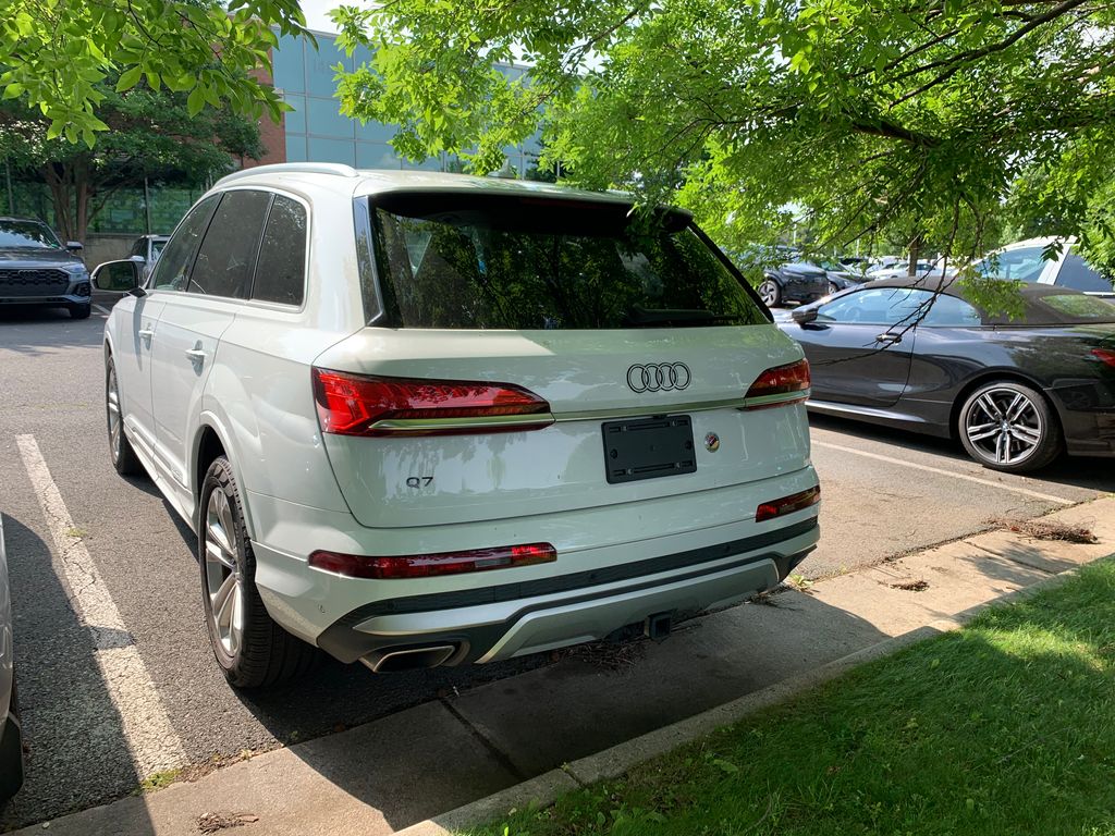 2025 Audi Q7 Premium Plus 7