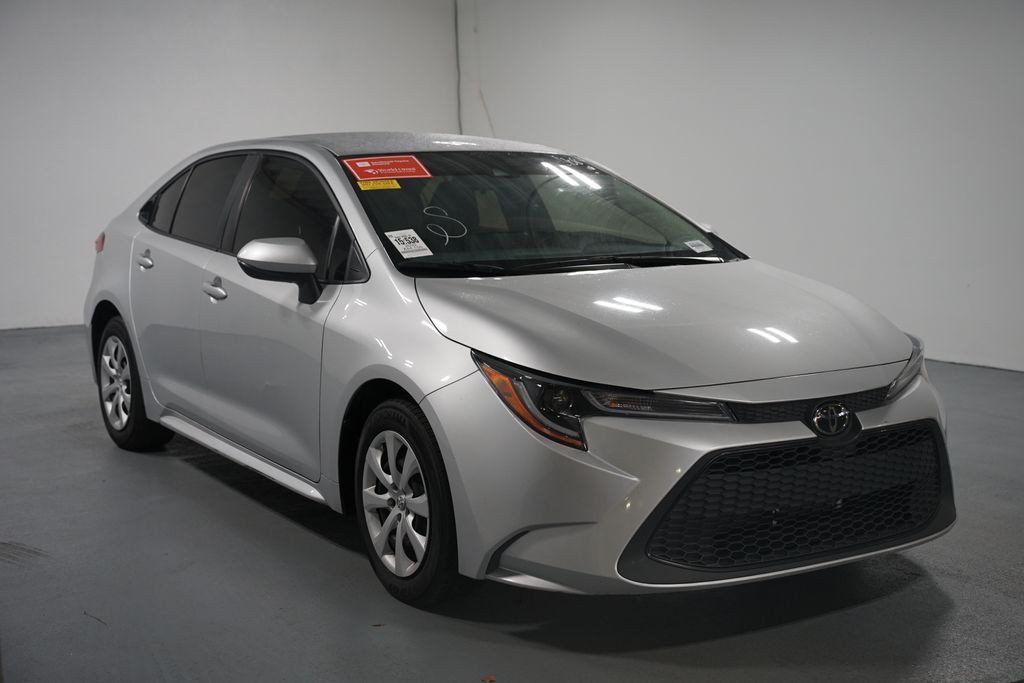 Thumbnail: 2022 Toyota Corolla - 3