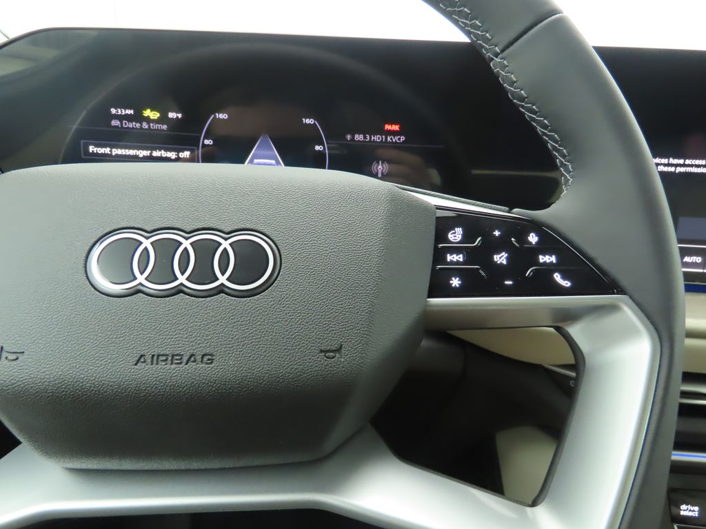 Thumbnail: 2025 Audi Q5 - 13