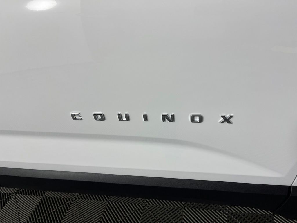 Thumbnail: 2027 Chevrolet Equinox - 8