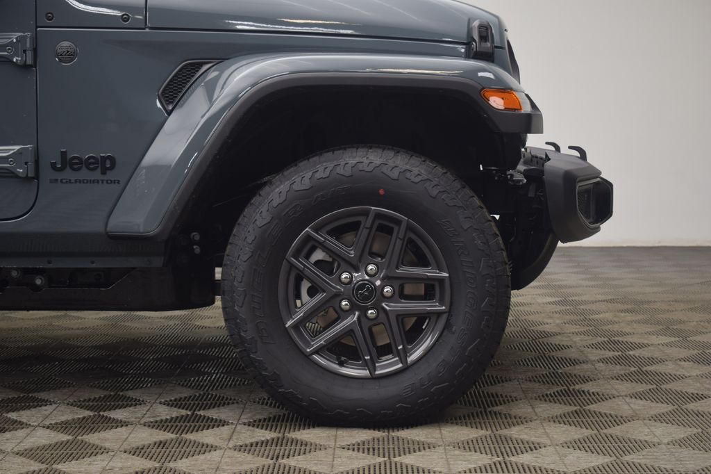 new 2026 Jeep Gladiator car, priced at $45,944
