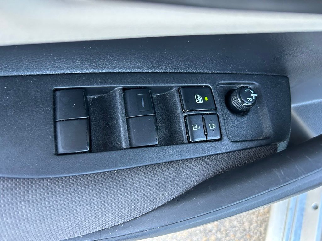 Thumbnail: 2022 Toyota Corolla - 15