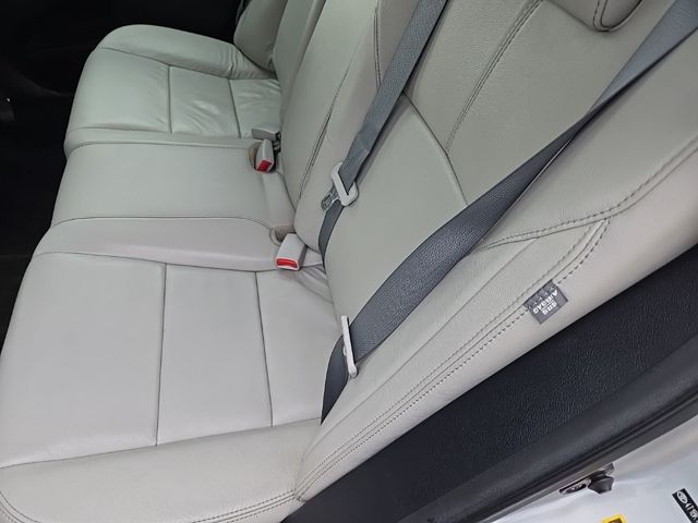 2013 Toyota Avalon Touring 31