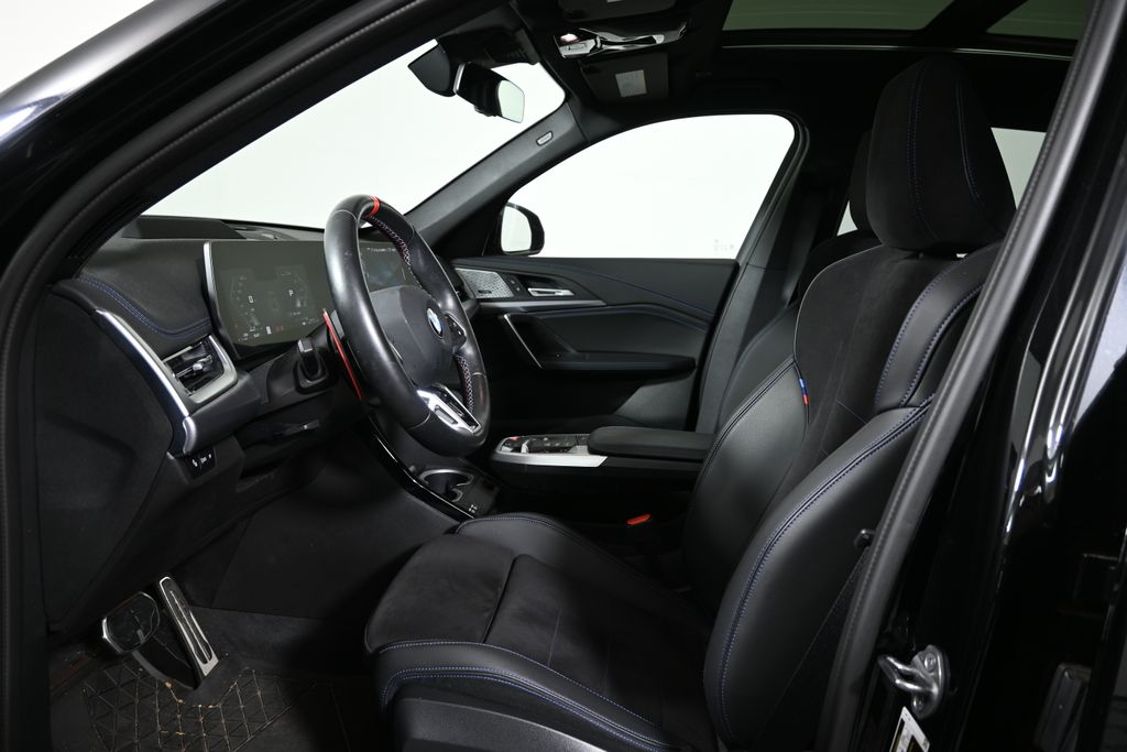 Thumbnail: 2024 BMW X1 - 3