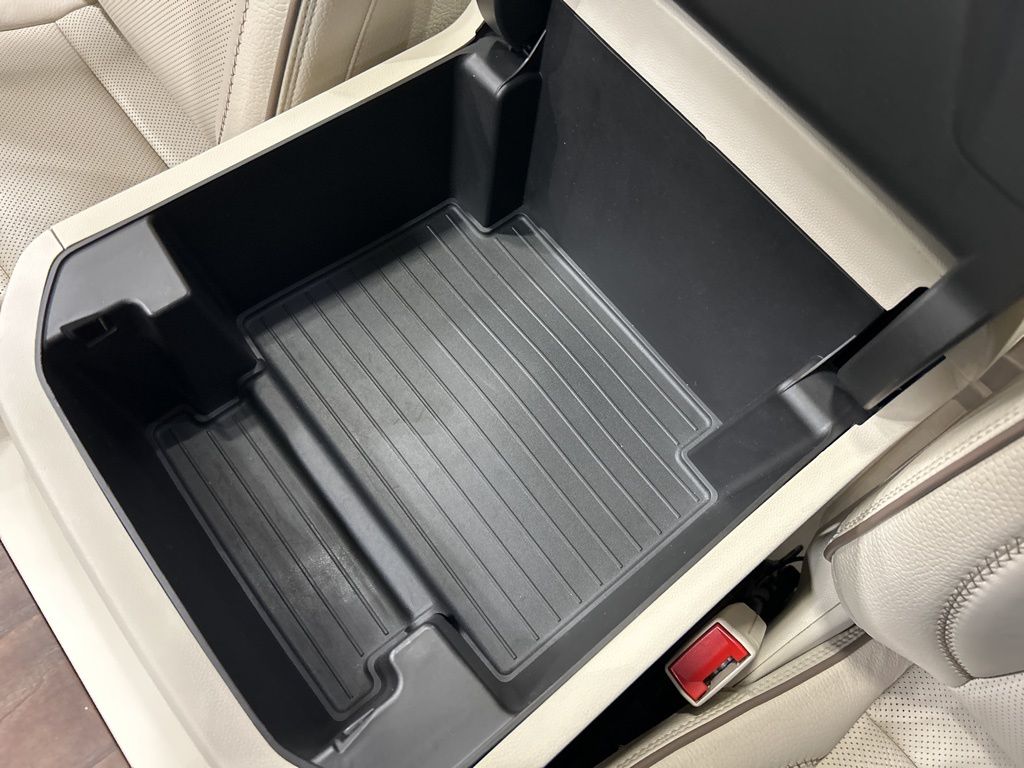 used 2021 GMC Yukon car, priced at $44,896