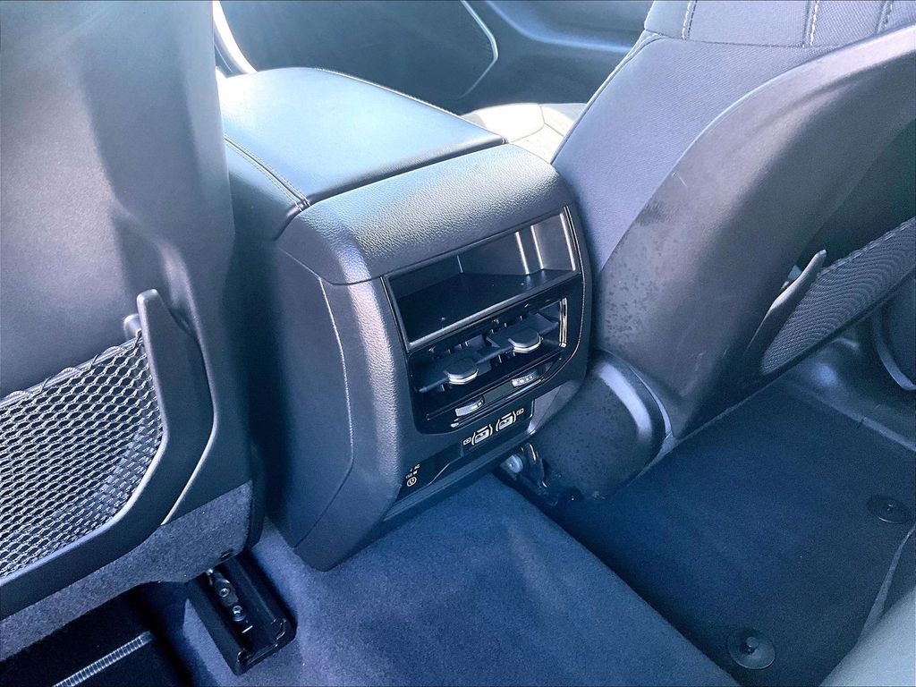 2022 Jeep Grand Cherokee — photo 29