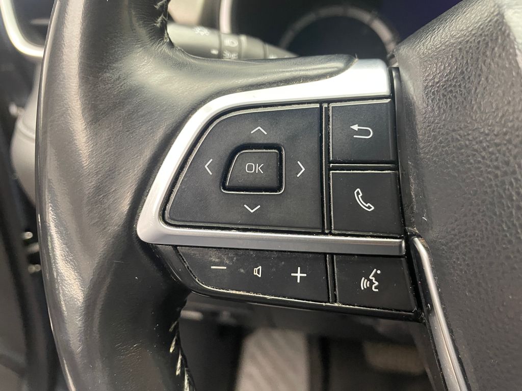 Thumbnail: 2020 Toyota Highlander - 22