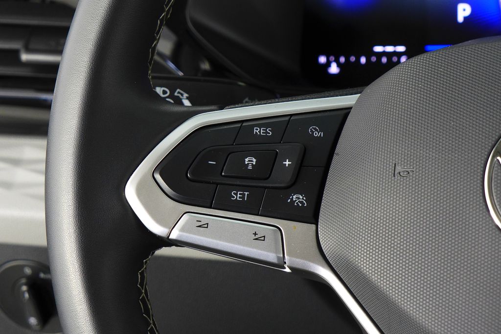 Thumbnail: 2024 Volkswagen Taos - 29