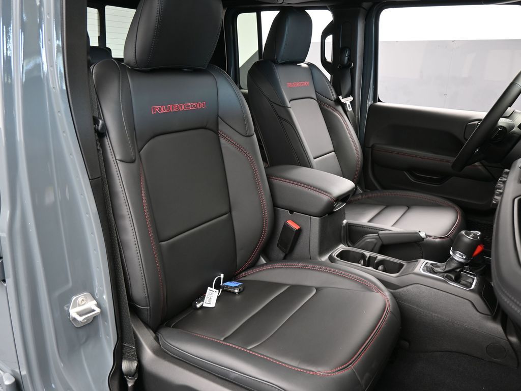New 2026 Anvil Clearcoat Jeep Rubicon image 39