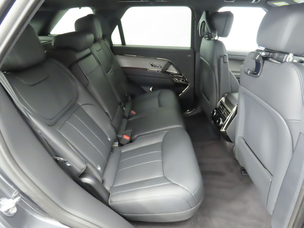 2025 Land Rover Range Rover Sport Dynamic 24