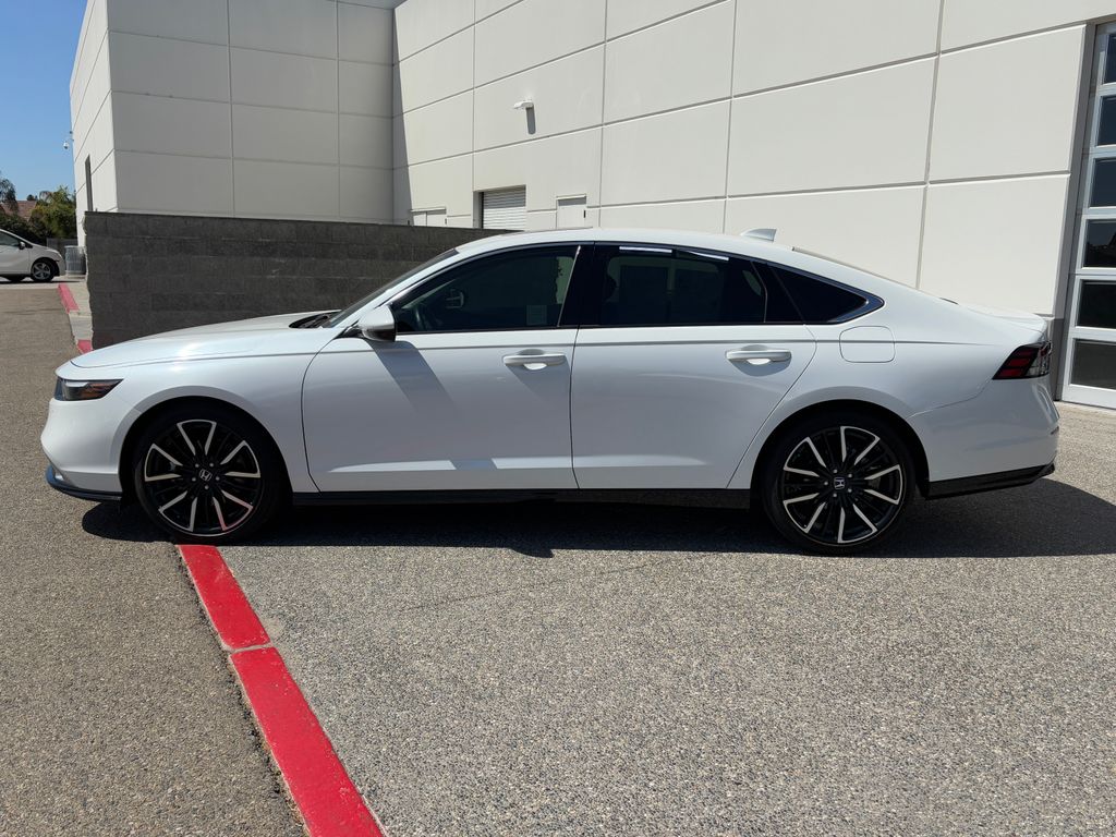 2024 Honda Accord Touring 8