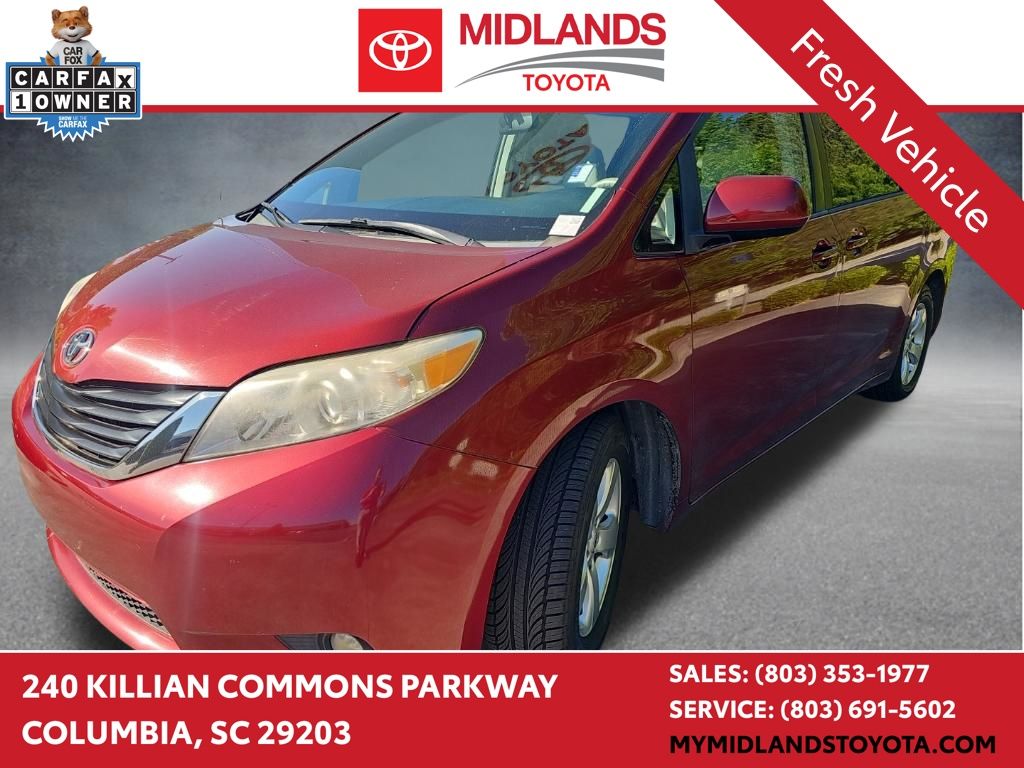 2013 Toyota Sienna LE 7-Passenger