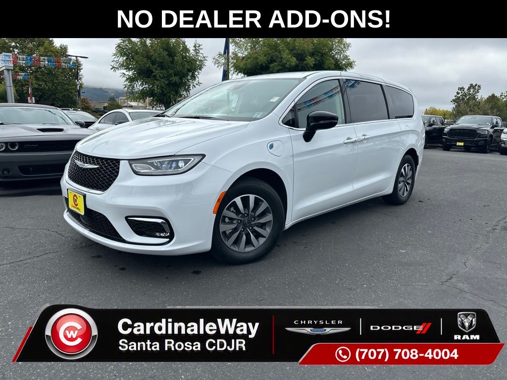 Bright White Clearcoat 2024 Chrysler Pacifica Hybrid Minivan Front-Wheel Drive Continuously Variable Transmission