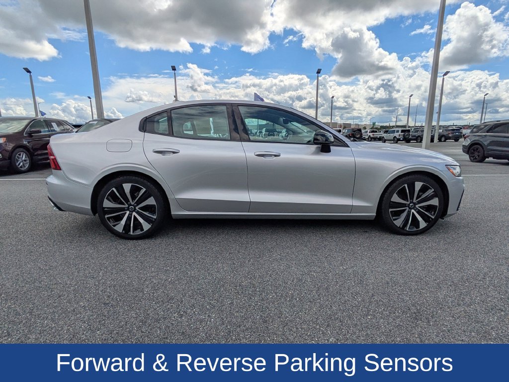2022 Volvo S60 B5 Momentum