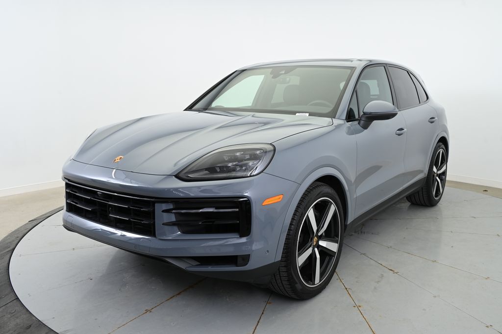 2024 Porsche Cayenne  -
                Beachwood, OH