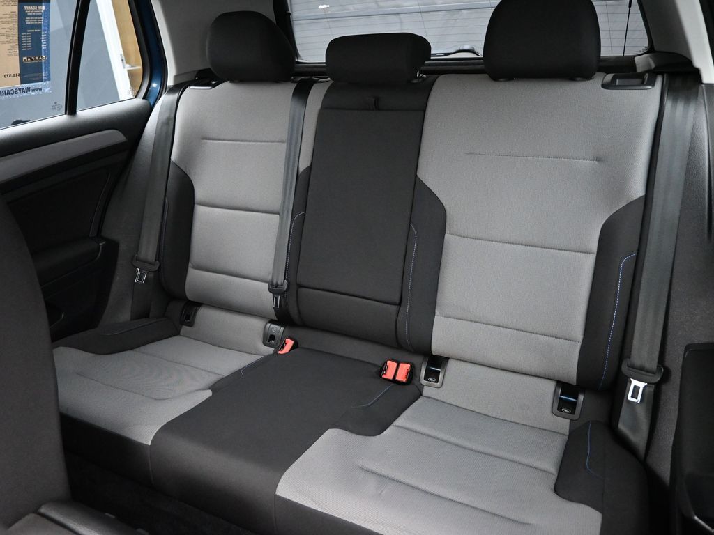 2016 Volkswagen e-Golf SE