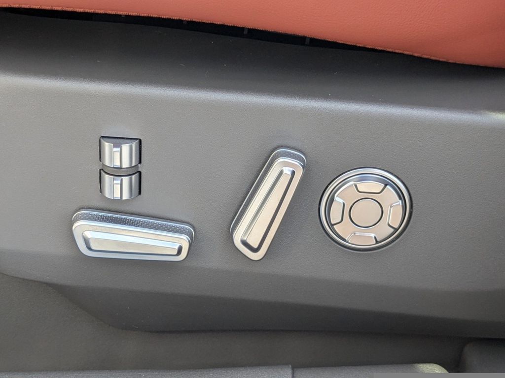 2025 Lincoln Nautilus Black Label