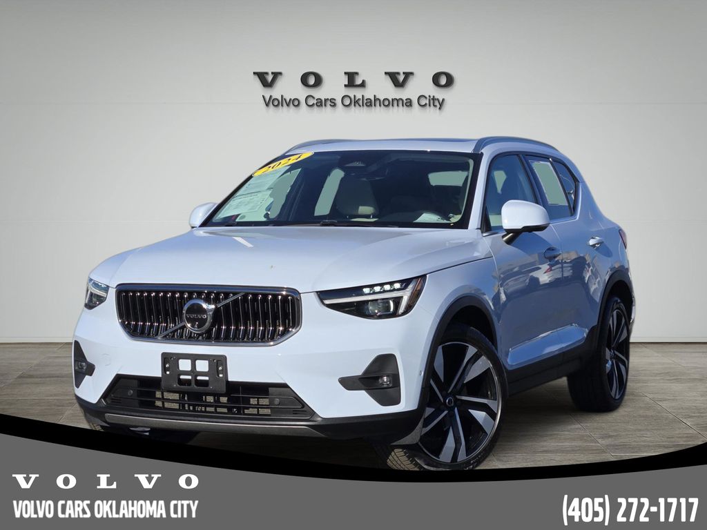 2024 Volvo XC40 Ultimate's photo