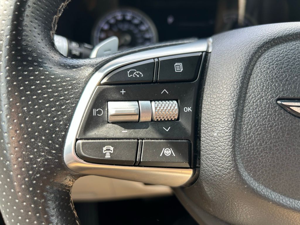 Thumbnail: 2024 Genesis G70 - 20