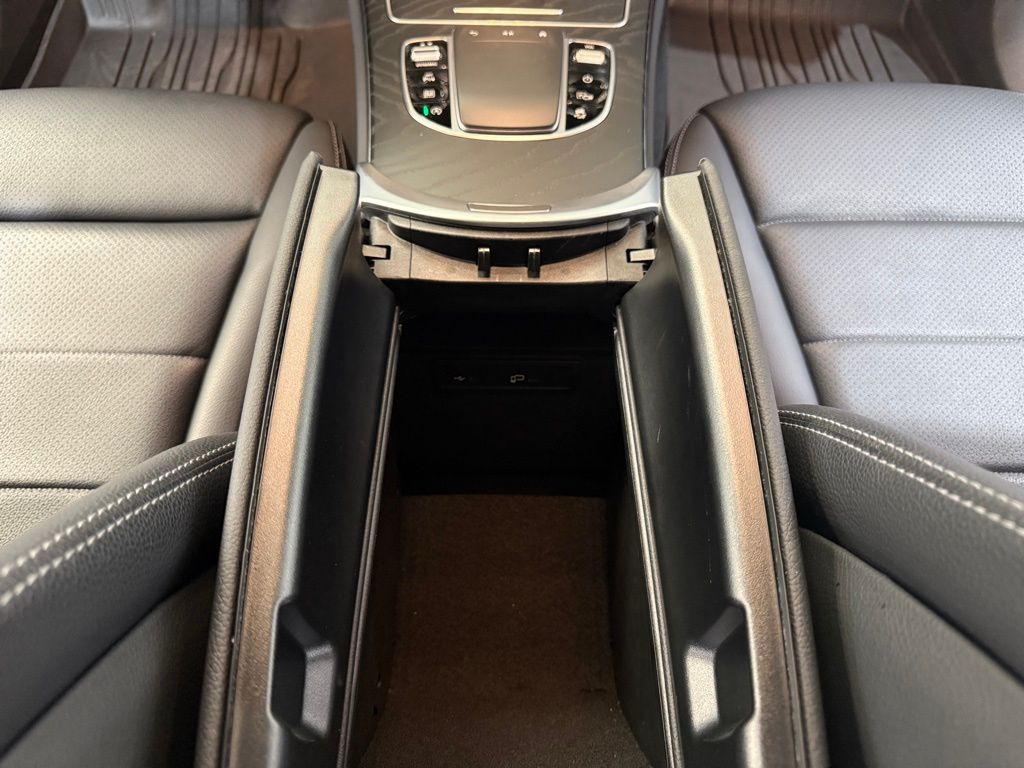 2021 Mercedes-Benz GLC GLC 300
