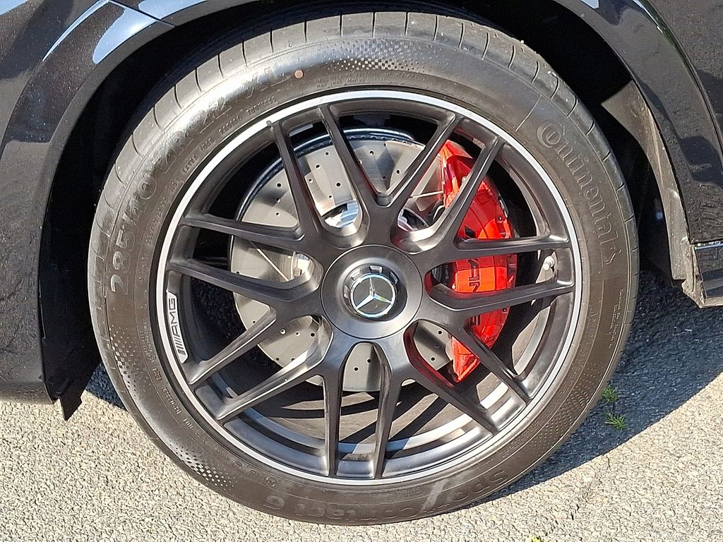 2025 Mercedes-Benz GLE 63 AMG 8