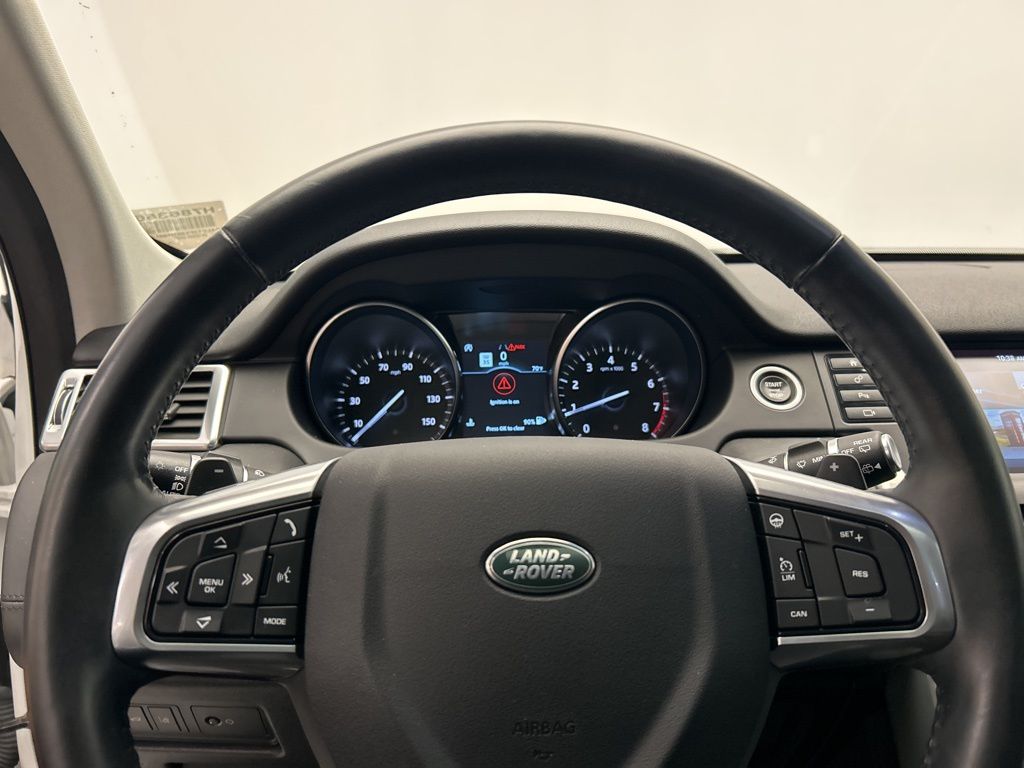 Thumbnail: 2019 Land Rover Discovery Sport - 14
