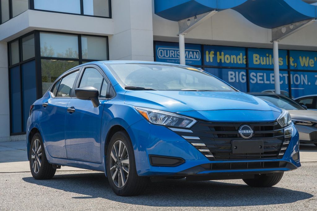 2024 Nissan Versa S FWD