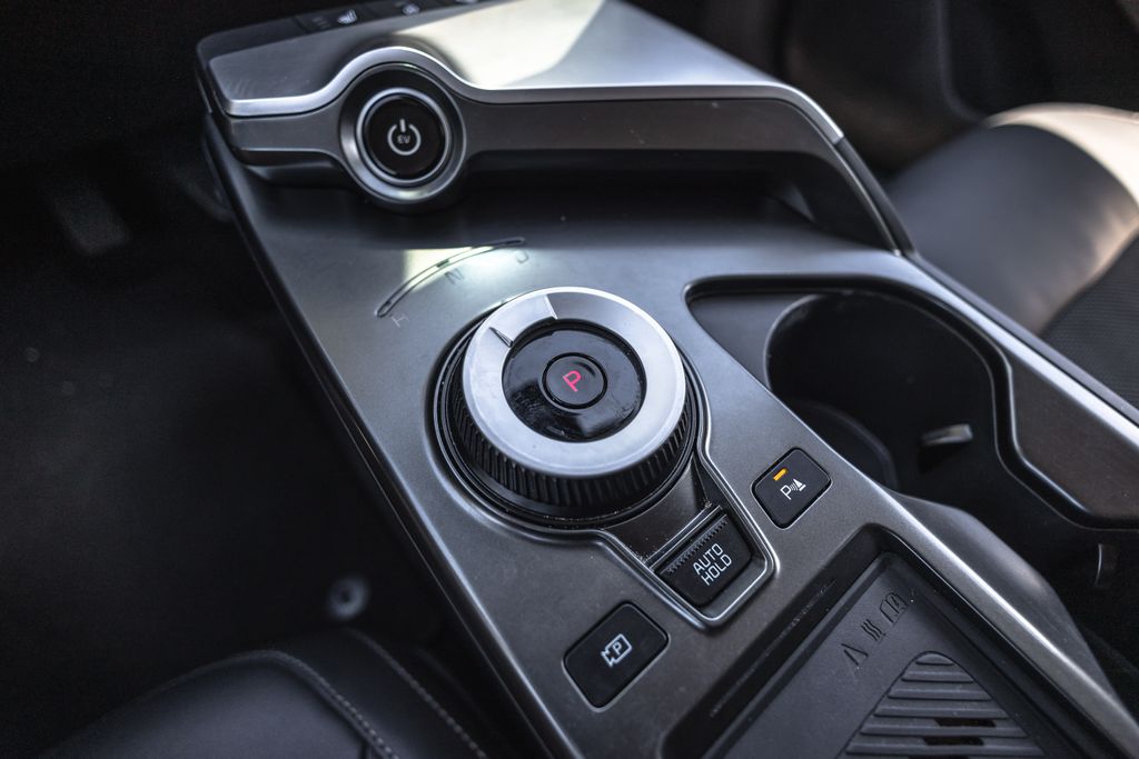 2024 Kia EV6 Light thumbnail 16