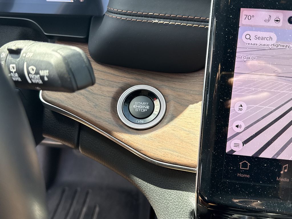 2023 Jeep Grand Cherokee Summit White at Community Toyota