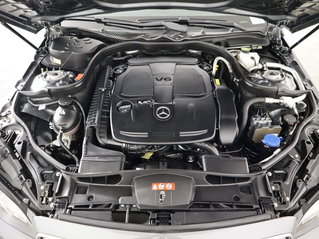 Thumbnail: 2016 Mercedes-Benz E-Class - 30