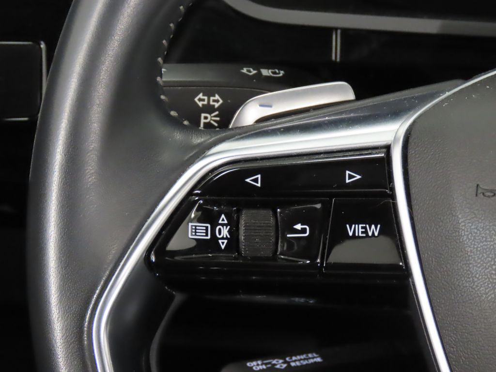 Thumbnail: 2019 Audi e-tron - 19