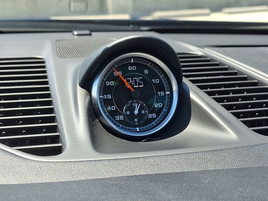 Thumbnail: 2014 Porsche 911 - 24