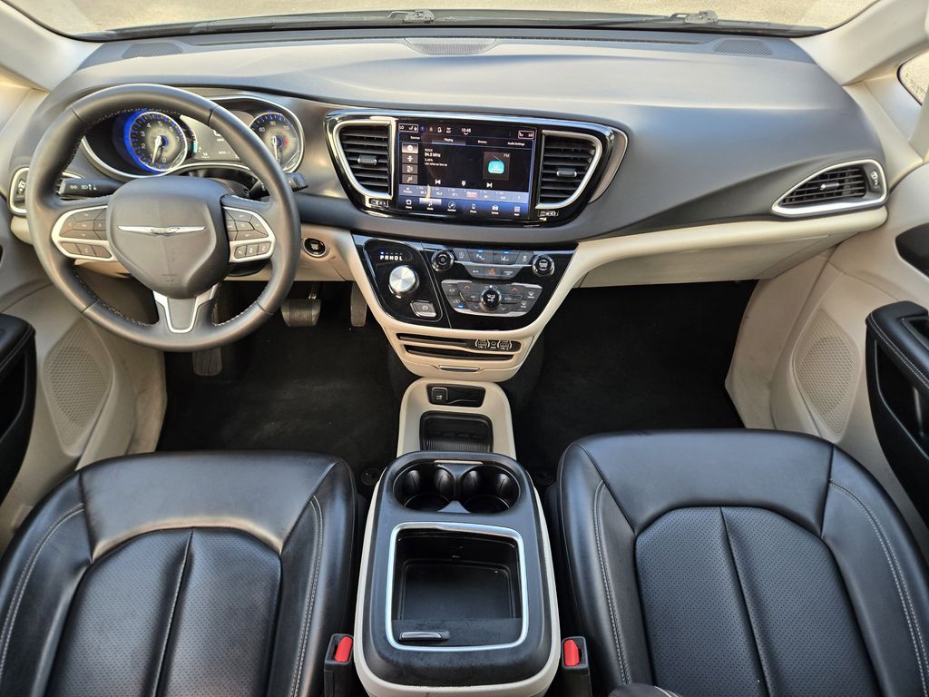 2023 Chrysler Pacifica Touring L White at Community Honda