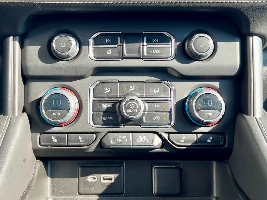 2023 Chevrolet Tahoe LT photo