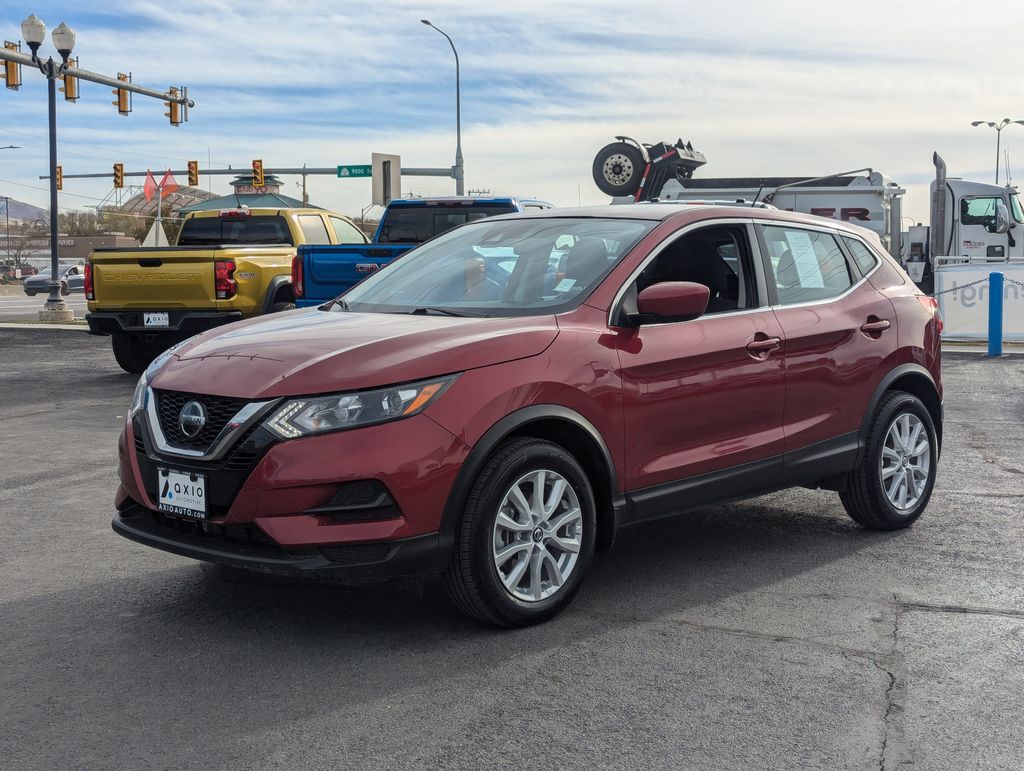 2022 Nissan Rogue Sport S 9