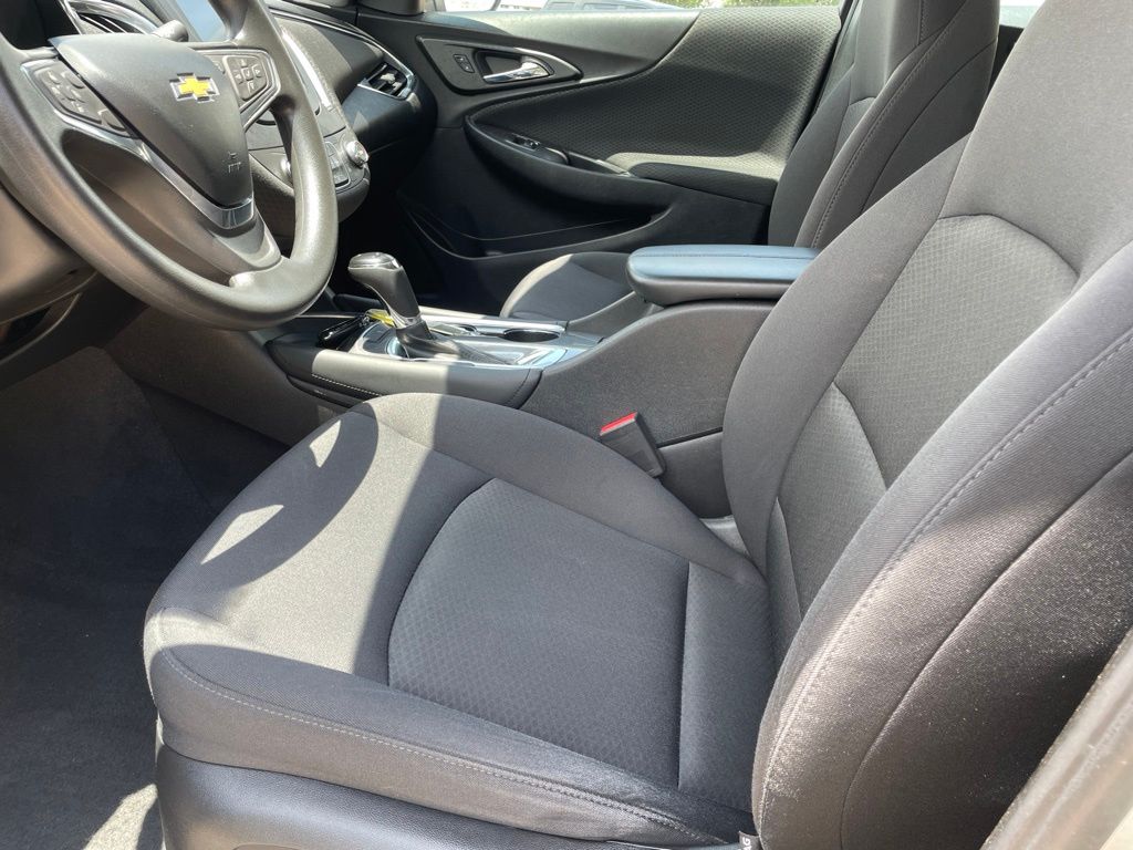 Used Car 2016 Chevrolet Malibu  Lt For Sale Under $12,000 In Georgetown, Texas