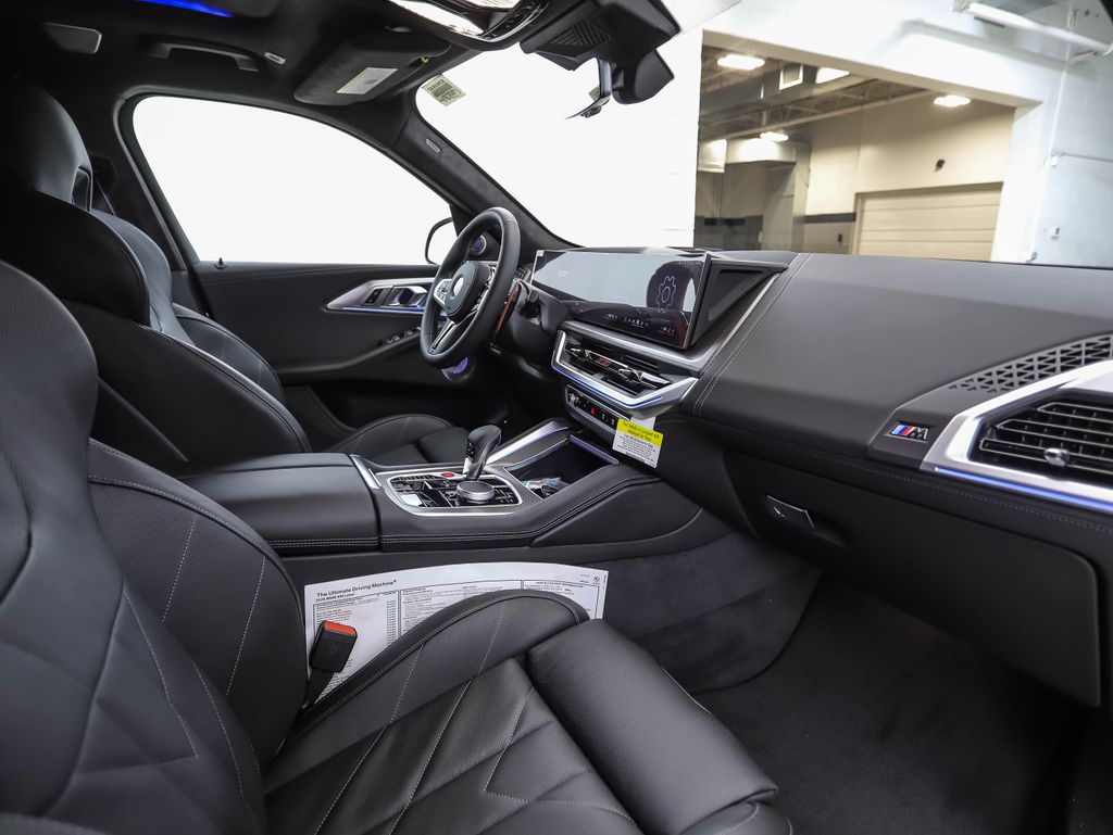 Thumbnail: 2026 BMW XM - 31