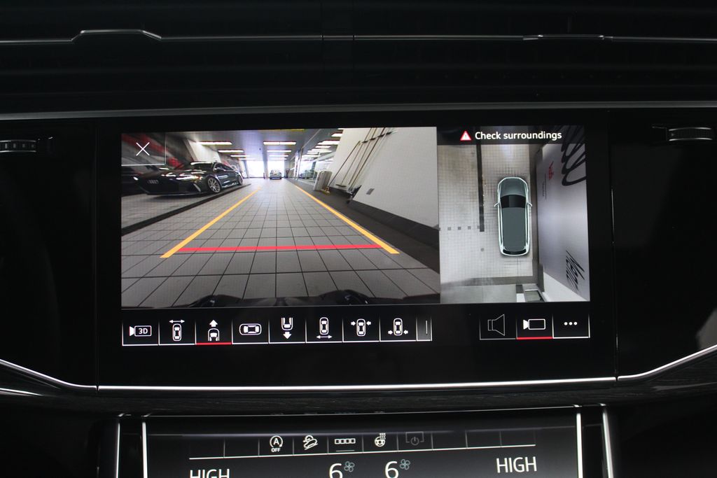 Thumbnail: 2026 Audi Q7 - 24