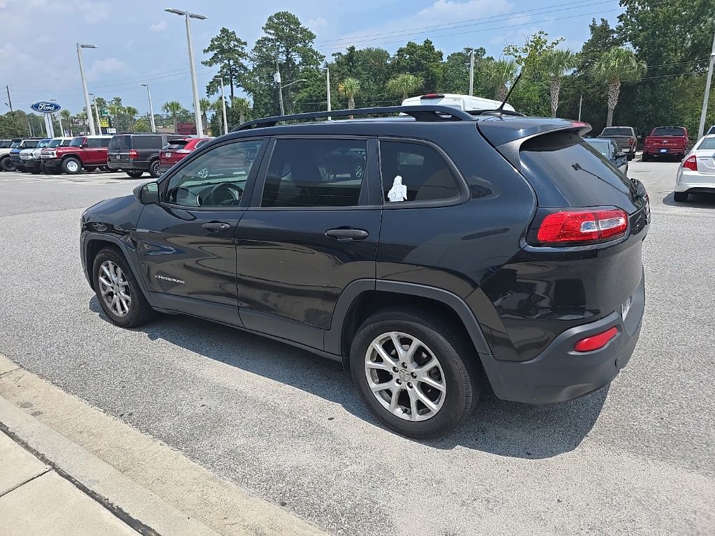 2016 Jeep Cherokee Sport
