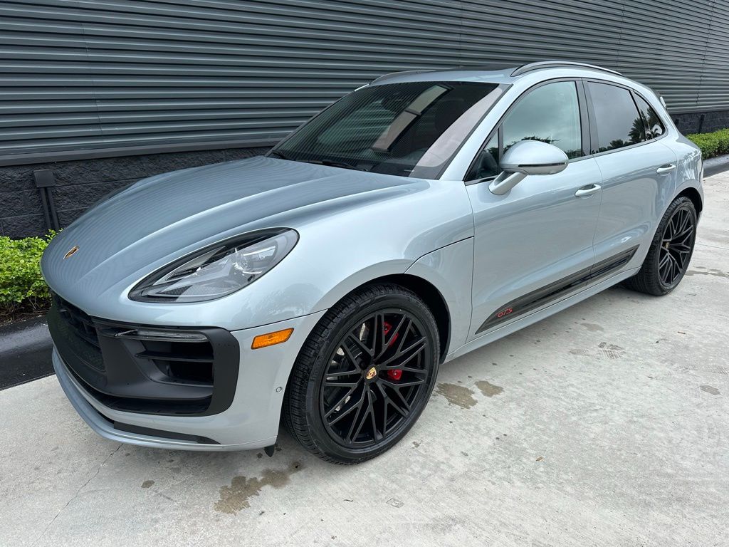 Thumbnail: 2025 Porsche Macan - 7
